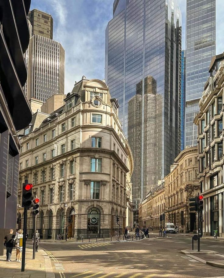 Modern Cities, Vintage Hearts